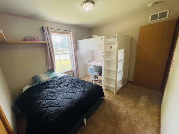 423 cross plains, ROCKFORD, Illinois 61107, 4 Bedrooms Bedrooms, ,3 BathroomsBathrooms,House,For Sale,cross plains,202603957