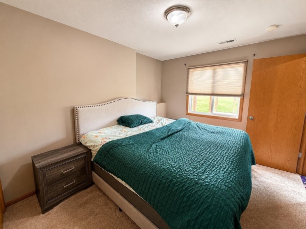 423 cross plains, ROCKFORD, Illinois 61107, 4 Bedrooms Bedrooms, ,3 BathroomsBathrooms,House,For Sale,cross plains,202603957