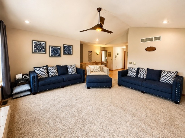 423 cross plains, ROCKFORD, Illinois 61107, 4 Bedrooms Bedrooms, ,3 BathroomsBathrooms,House,For Sale,cross plains,202603957