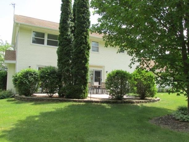 1052 Burke, FREEPORT, Illinois 61032, 4 Bedrooms Bedrooms, ,2 BathroomsBathrooms,House,For Sale,Burke,202603730