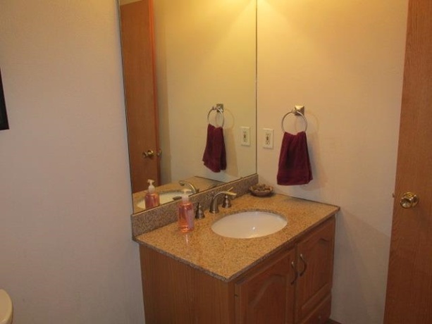 1052 Burke, FREEPORT, Illinois 61032, 4 Bedrooms Bedrooms, ,2 BathroomsBathrooms,House,For Sale,Burke,202603730