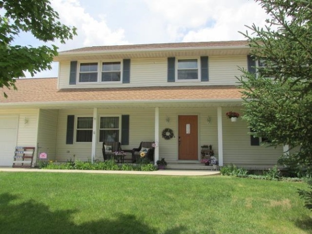 1052 Burke, FREEPORT, Illinois 61032, 4 Bedrooms Bedrooms, ,2 BathroomsBathrooms,House,For Sale,Burke,202603730