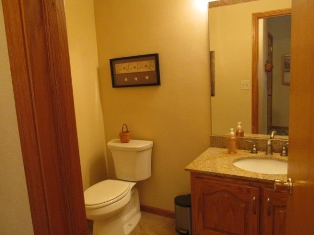 1052 Burke, FREEPORT, Illinois 61032, 4 Bedrooms Bedrooms, ,2 BathroomsBathrooms,House,For Sale,Burke,202603730