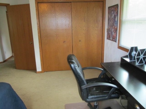 1052 Burke, FREEPORT, Illinois 61032, 4 Bedrooms Bedrooms, ,2 BathroomsBathrooms,House,For Sale,Burke,202603730