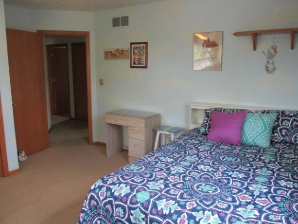 1052 Burke, FREEPORT, Illinois 61032, 4 Bedrooms Bedrooms, ,2 BathroomsBathrooms,House,For Sale,Burke,202603730