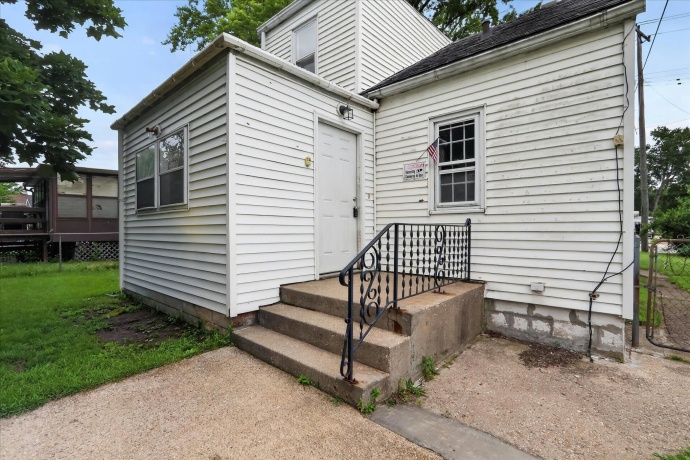 228 Riverside, LOVES PARK, Illinois 61111, 4 Bedrooms Bedrooms, ,1 BathroomBathrooms,House,For Sale,Riverside,202603862