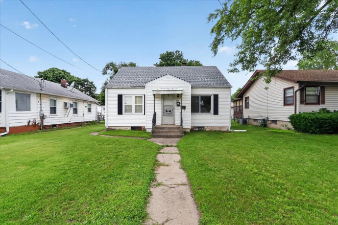 228 Riverside, LOVES PARK, Illinois 61111, 4 Bedrooms Bedrooms, ,1 BathroomBathrooms,House,For Sale,Riverside,202603862