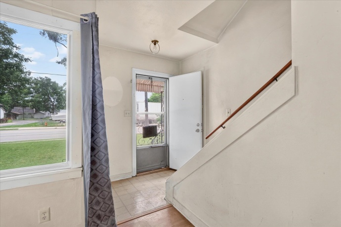 228 Riverside, LOVES PARK, Illinois 61111, 4 Bedrooms Bedrooms, ,1 BathroomBathrooms,House,For Sale,Riverside,202603862
