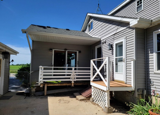 10124 US Rt 20, GARDEN PRAIRIE, Illinois 61038, 4 Bedrooms Bedrooms, ,3 BathroomsBathrooms,House,For Sale,US Rt 20,202603964