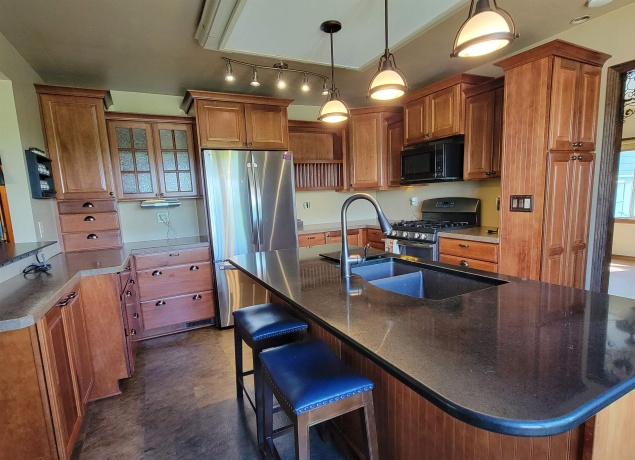 10124 US Rt 20, GARDEN PRAIRIE, Illinois 61038, 4 Bedrooms Bedrooms, ,3 BathroomsBathrooms,House,For Sale,US Rt 20,202603964