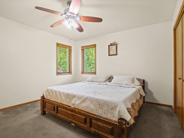 117 PEMBROKE RD SW, POPLAR GROVE, Illinois 61065, 3 Bedrooms Bedrooms, ,2 BathroomsBathrooms,House,For Sale,PEMBROKE RD SW,202603965