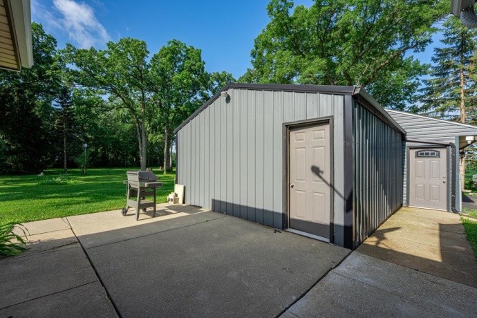 15631 IL RTE 72, DAVIS JUNCTION, Illinois 61020, 4 Bedrooms Bedrooms, ,1 BathroomBathrooms,House,For Sale,IL RTE 72,202603967