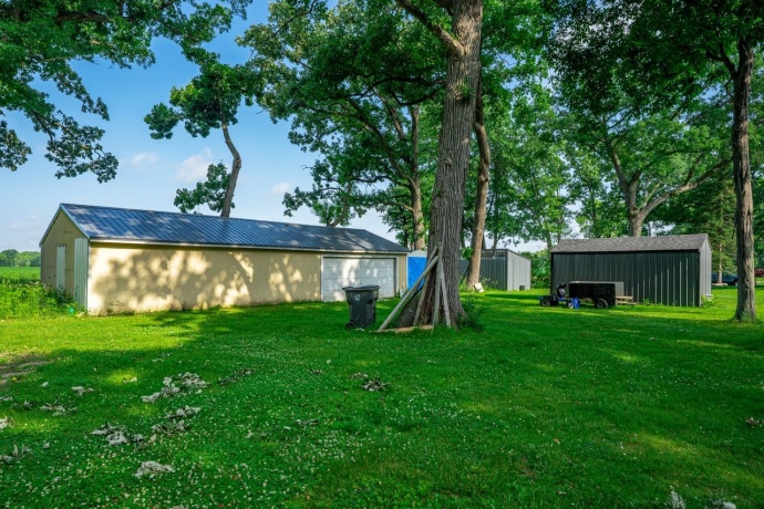 15631 IL RTE 72, DAVIS JUNCTION, Illinois 61020, 4 Bedrooms Bedrooms, ,1 BathroomBathrooms,House,For Sale,IL RTE 72,202603967