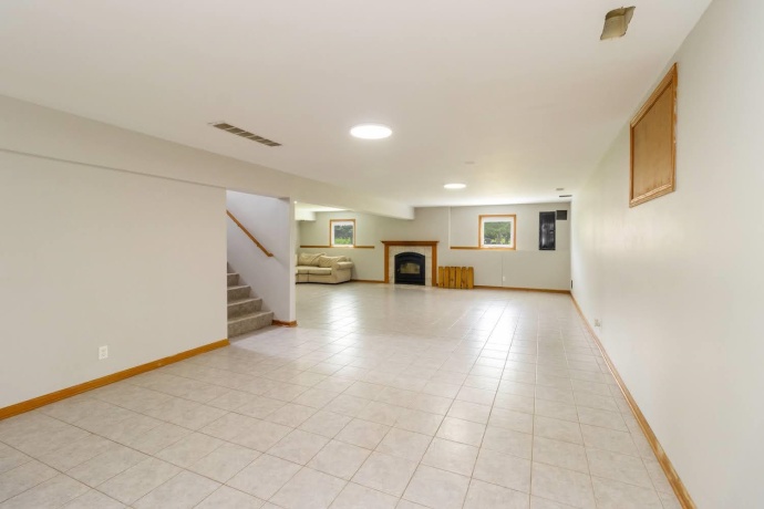 16649 Beaverton, CAPRON, Illinois 61012, 5 Bedrooms Bedrooms, ,3 BathroomsBathrooms,House,For Sale,Beaverton,202603971