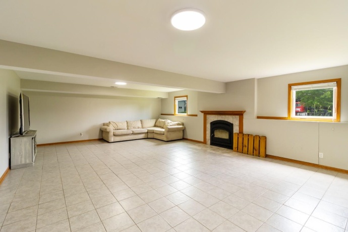 16649 Beaverton, CAPRON, Illinois 61012, 5 Bedrooms Bedrooms, ,3 BathroomsBathrooms,House,For Sale,Beaverton,202603971