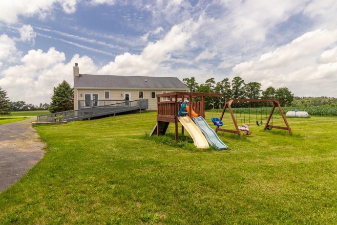 16649 Beaverton, CAPRON, Illinois 61012, 5 Bedrooms Bedrooms, ,3 BathroomsBathrooms,House,For Sale,Beaverton,202603971