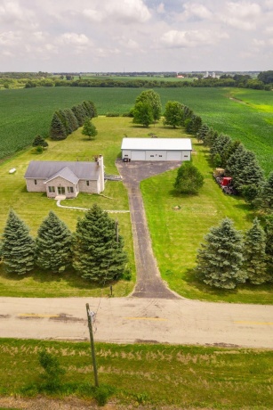 16649 Beaverton, CAPRON, Illinois 61012, 5 Bedrooms Bedrooms, ,3 BathroomsBathrooms,House,For Sale,Beaverton,202603971