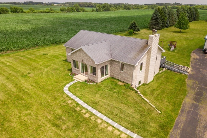 16649 Beaverton, CAPRON, Illinois 61012, 5 Bedrooms Bedrooms, ,3 BathroomsBathrooms,House,For Sale,Beaverton,202603971