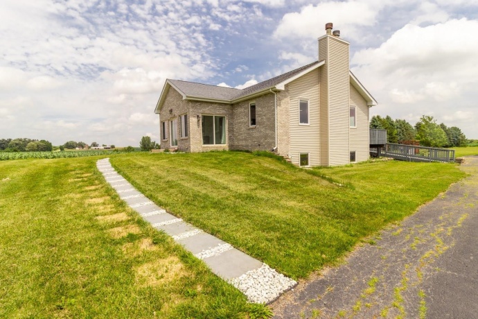 16649 Beaverton, CAPRON, Illinois 61012, 5 Bedrooms Bedrooms, ,3 BathroomsBathrooms,House,For Sale,Beaverton,202603971