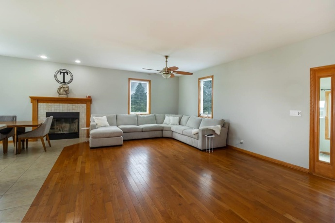 16649 Beaverton, CAPRON, Illinois 61012, 5 Bedrooms Bedrooms, ,3 BathroomsBathrooms,House,For Sale,Beaverton,202603971