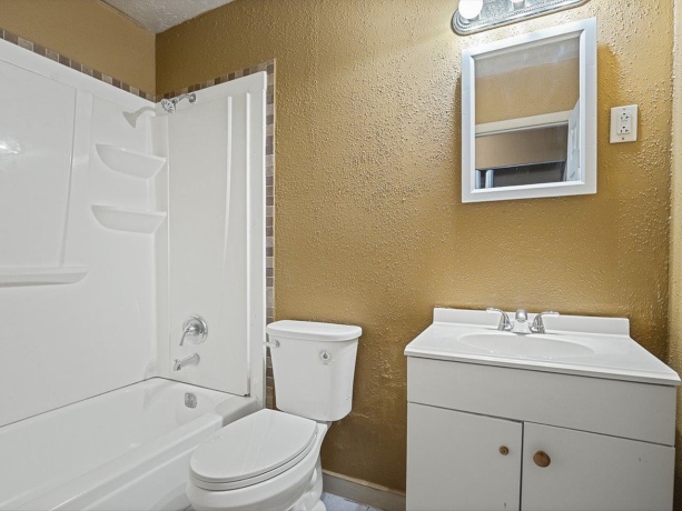 1118 Lincoln, ROCKFORD, Illinois 61102, ,2 Units,For Sale,Lincoln,202603972