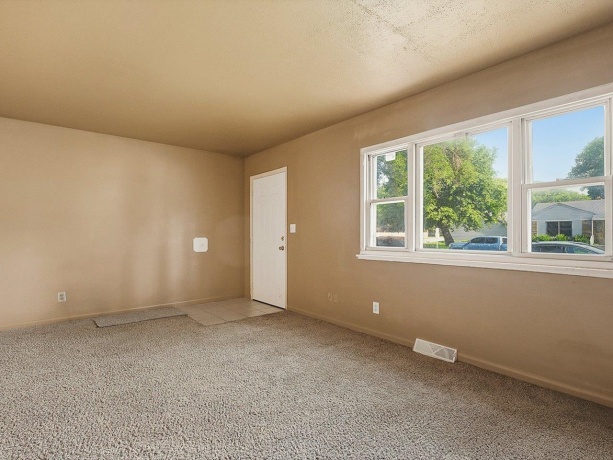 1118 Lincoln, ROCKFORD, Illinois 61102, ,2 Units,For Sale,Lincoln,202603972