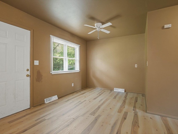 1118 Lincoln, ROCKFORD, Illinois 61102, ,2 Units,For Sale,Lincoln,202603972