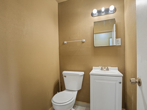 1118 Lincoln, ROCKFORD, Illinois 61102, ,2 Units,For Sale,Lincoln,202603972