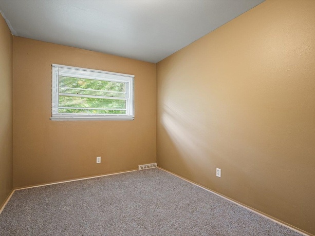 1118 Lincoln, ROCKFORD, Illinois 61102, ,2 Units,For Sale,Lincoln,202603972