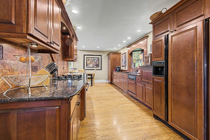 10 Snipe Hollow, ELIZABETH, Illinois 61028, 3 Bedrooms Bedrooms, ,2 BathroomsBathrooms,House,For Sale,Snipe Hollow,202603974