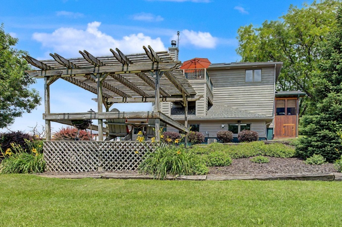 10 Snipe Hollow, ELIZABETH, Illinois 61028, 3 Bedrooms Bedrooms, ,2 BathroomsBathrooms,House,For Sale,Snipe Hollow,202603974