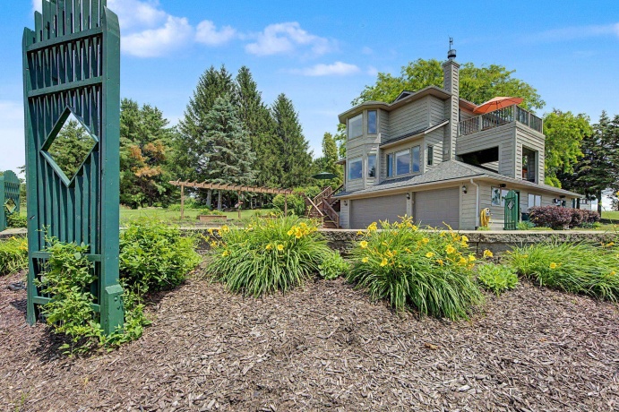 10 Snipe Hollow, ELIZABETH, Illinois 61028, 3 Bedrooms Bedrooms, ,2 BathroomsBathrooms,House,For Sale,Snipe Hollow,202603974