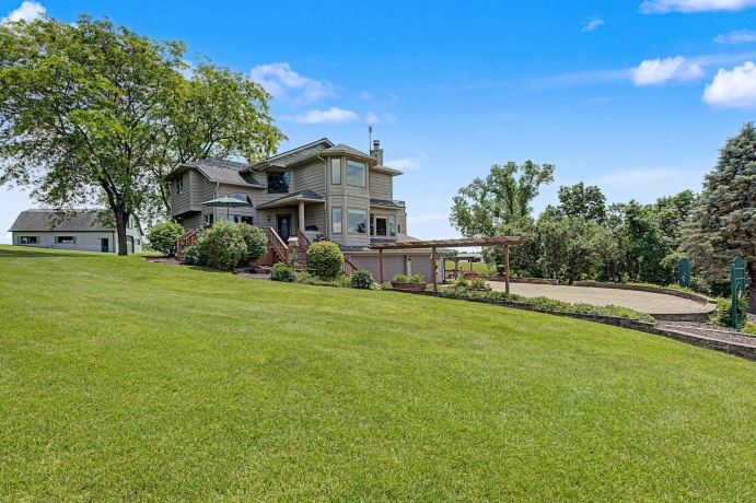 10 Snipe Hollow, ELIZABETH, Illinois 61028, 3 Bedrooms Bedrooms, ,2 BathroomsBathrooms,House,For Sale,Snipe Hollow,202603974