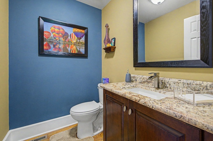 10 Snipe Hollow, ELIZABETH, Illinois 61028, 3 Bedrooms Bedrooms, ,2 BathroomsBathrooms,House,For Sale,Snipe Hollow,202603974