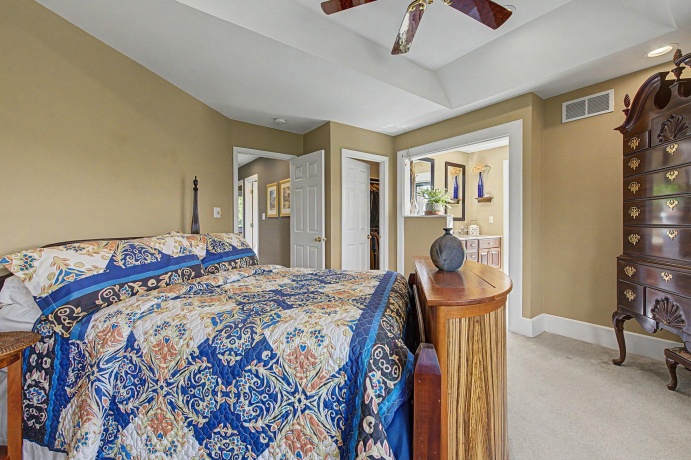 10 Snipe Hollow, ELIZABETH, Illinois 61028, 3 Bedrooms Bedrooms, ,2 BathroomsBathrooms,House,For Sale,Snipe Hollow,202603974