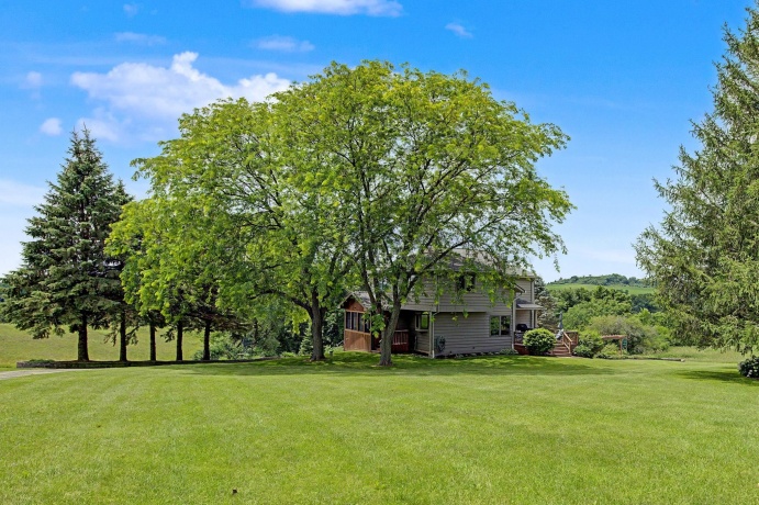 10 Snipe Hollow, ELIZABETH, Illinois 61028, 3 Bedrooms Bedrooms, ,2 BathroomsBathrooms,House,For Sale,Snipe Hollow,202603974