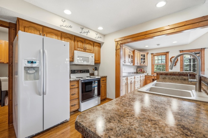 6 Beacon, GALENA, Illinois 61036, 3 Bedrooms Bedrooms, ,2 BathroomsBathrooms,House,For Sale,Beacon,202603976