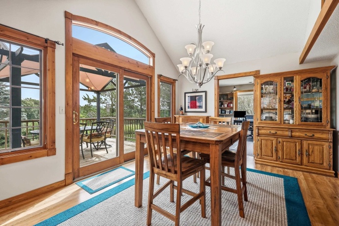 6 Beacon, GALENA, Illinois 61036, 3 Bedrooms Bedrooms, ,2 BathroomsBathrooms,House,For Sale,Beacon,202603976