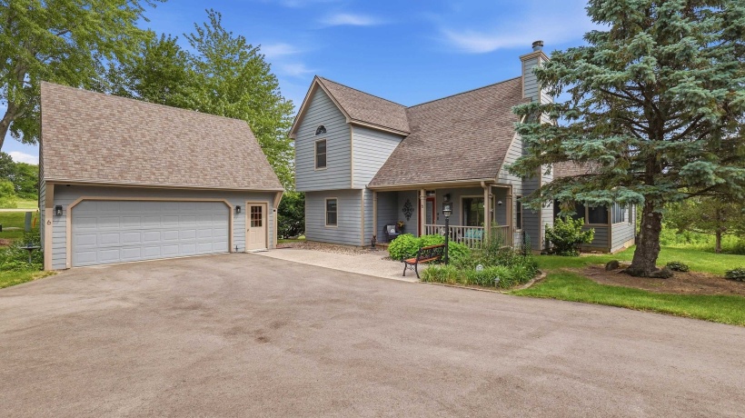 6 Beacon, GALENA, Illinois 61036, 3 Bedrooms Bedrooms, ,2 BathroomsBathrooms,House,For Sale,Beacon,202603976