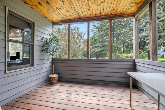 6 Beacon, GALENA, Illinois 61036, 3 Bedrooms Bedrooms, ,2 BathroomsBathrooms,House,For Sale,Beacon,202603976