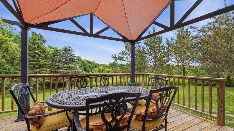 6 Beacon, GALENA, Illinois 61036, 3 Bedrooms Bedrooms, ,2 BathroomsBathrooms,House,For Sale,Beacon,202603976