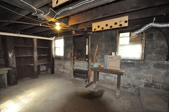 710 Short, Streator, Illinois 61364, 3 Bedrooms Bedrooms, ,1 BathroomBathrooms,House,For Sale,Short,202603978