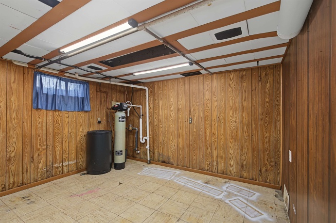303 Elm, HANOVER, Illinois 61041, 3 Bedrooms Bedrooms, ,2 BathroomsBathrooms,House,For Sale,Elm,202603979