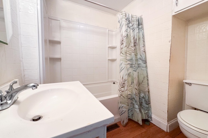 129 Riverside, LOVES PARK, Illinois 61111, 3 Bedrooms Bedrooms, ,1 BathroomBathrooms,House,For Sale,Riverside,202603980