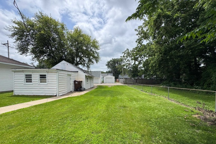 129 Riverside, LOVES PARK, Illinois 61111, 3 Bedrooms Bedrooms, ,1 BathroomBathrooms,House,For Sale,Riverside,202603980