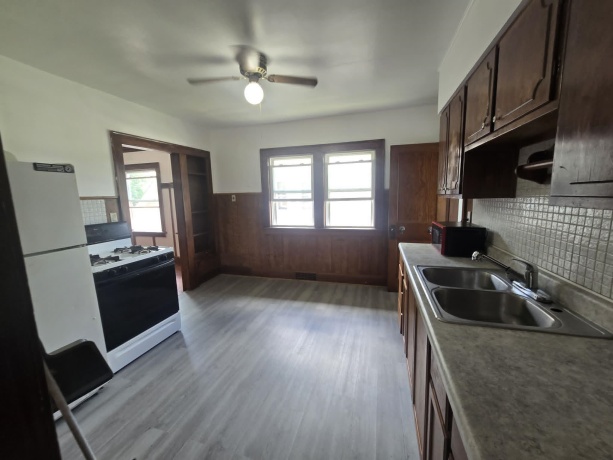 1721 5th, ROCKFORD, Illinois 61104, ,2 Units,For Sale,5th,202603985
