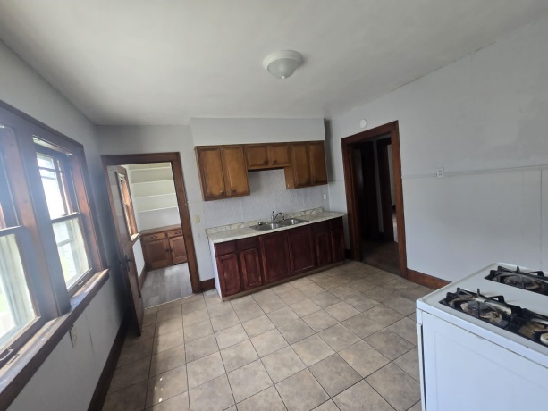 1721 5th, ROCKFORD, Illinois 61104, ,2 Units,For Sale,5th,202603985