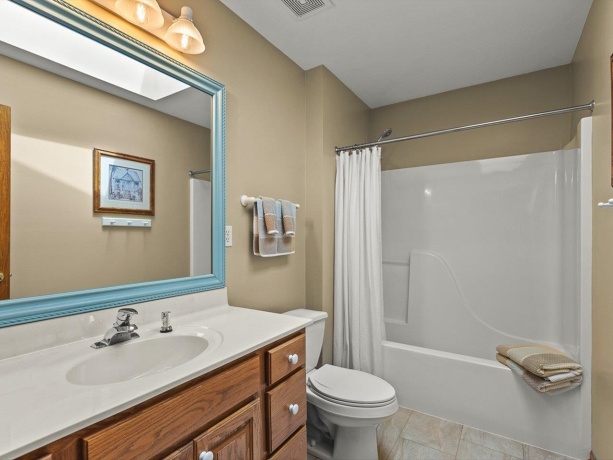 1003 Jeremy, WINNEBAGO, Illinois 61088, 4 Bedrooms Bedrooms, ,3 BathroomsBathrooms,House,For Sale,Jeremy,202603984