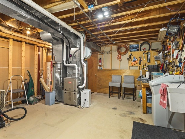 1003 Jeremy, WINNEBAGO, Illinois 61088, 4 Bedrooms Bedrooms, ,3 BathroomsBathrooms,House,For Sale,Jeremy,202603984