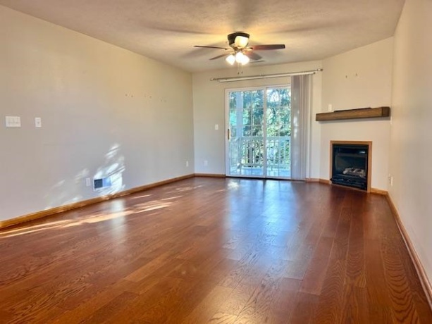 5004 Diane, ROCKFORD, Illinois 61108, 2 Bedrooms Bedrooms, ,2 BathroomsBathrooms,Condominium,For Sale,Diane,202603987